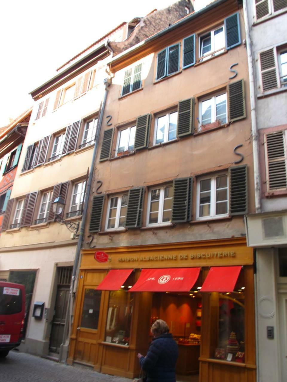 Citycosy Strasbourg - Budget St Thomas Serruriers エクステリア 写真