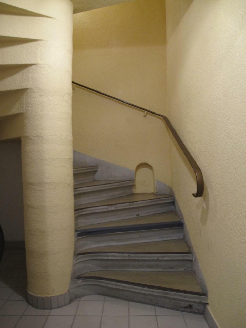 Citycosy Strasbourg - Budget St Thomas Serruriers エクステリア 写真